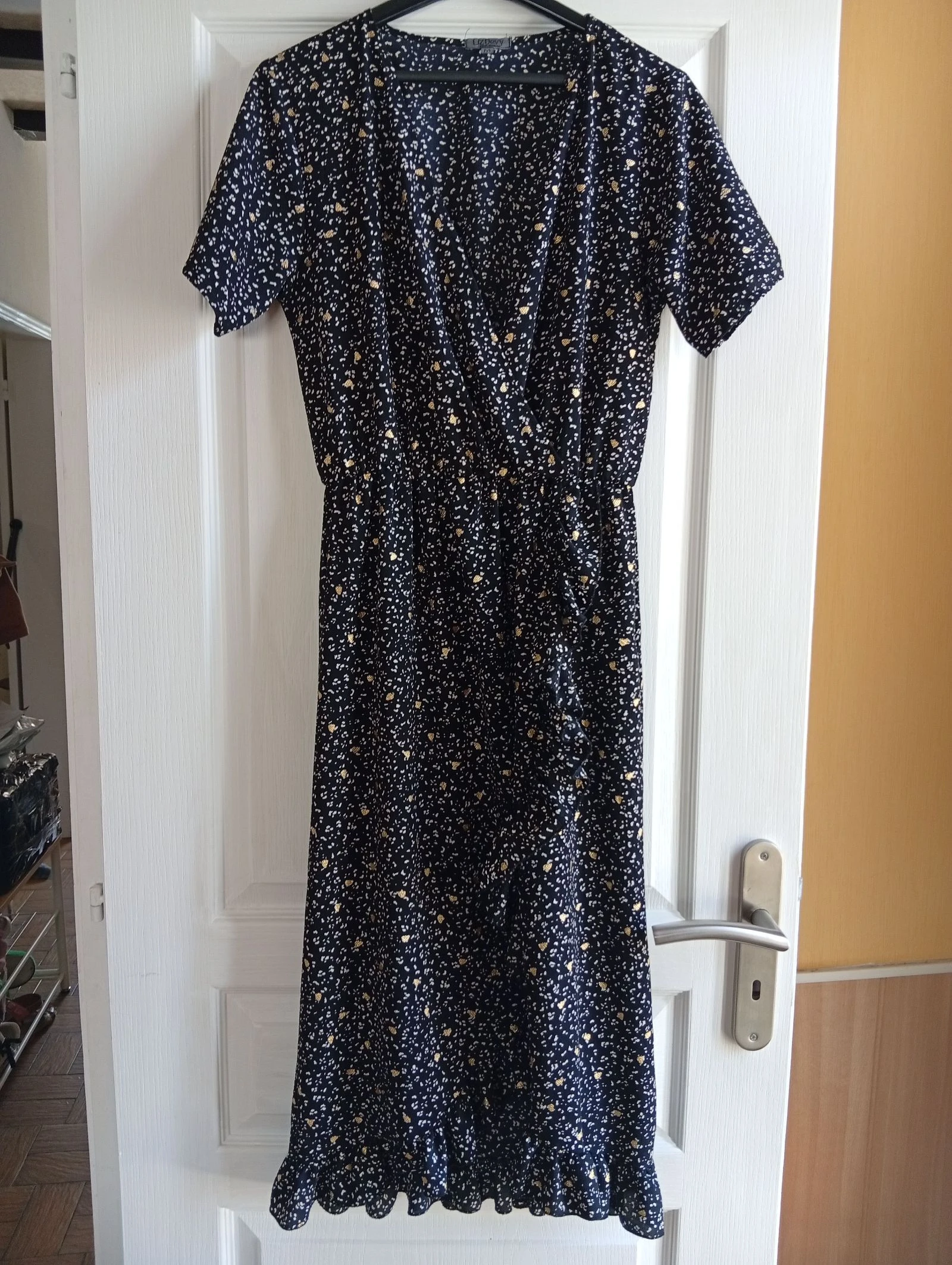 Vestido negro y dorado – photo 2